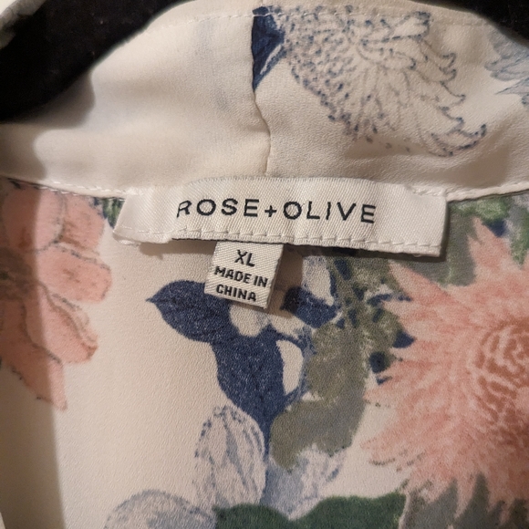 Rose + Olive floral blouse - Picture 2 of 3